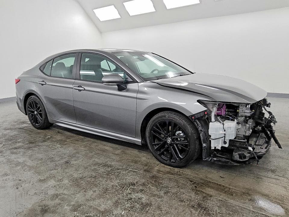 2026 TOYOTA CAMRY SE 4