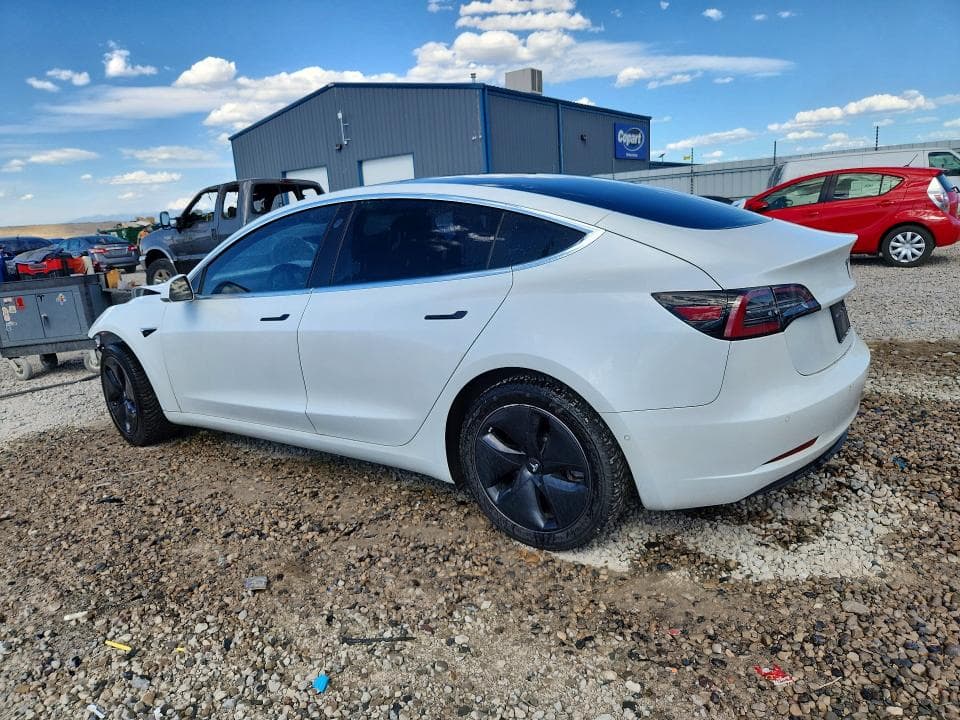 2020 TESLA MODEL 3 4