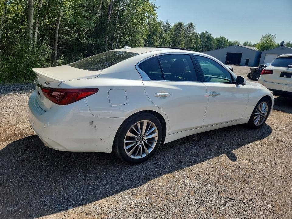 2021 INFINITI Q50 LUXE 3
