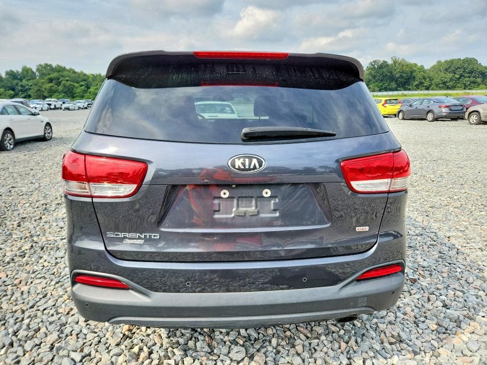 2017 KIA SORENTO LX 6
