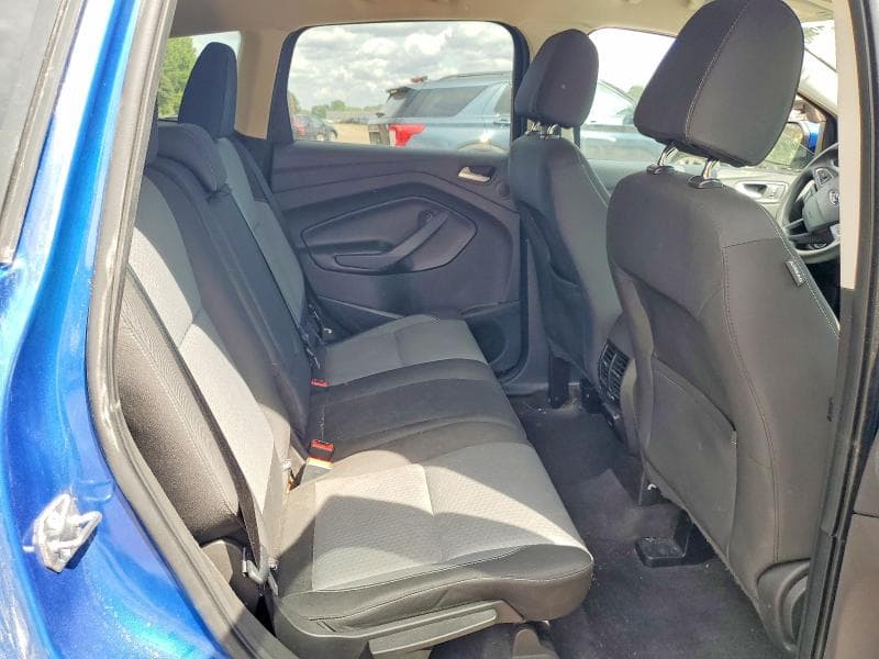 2017 FORD ESCAPE SE 11