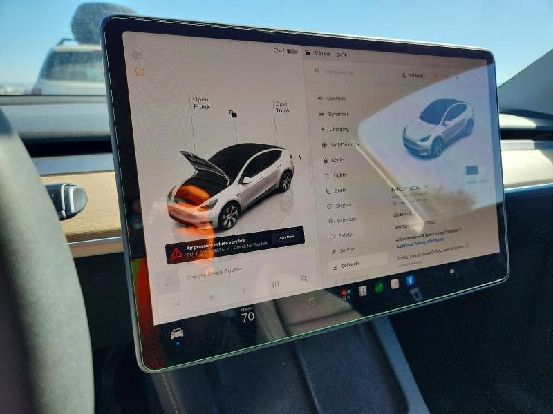 2023 TESLA MODEL Y 9