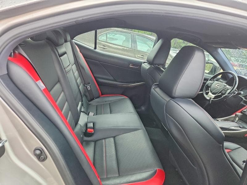 2019 LEXUS IS 300 10