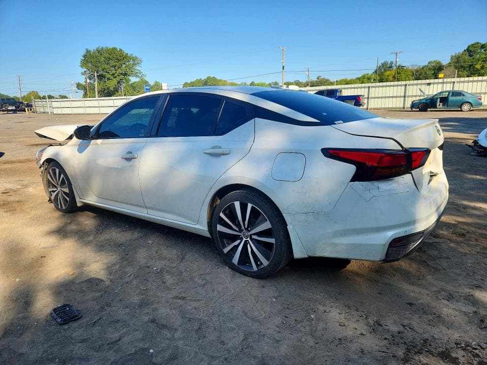 2021 NISSAN ALTIMA SR 2