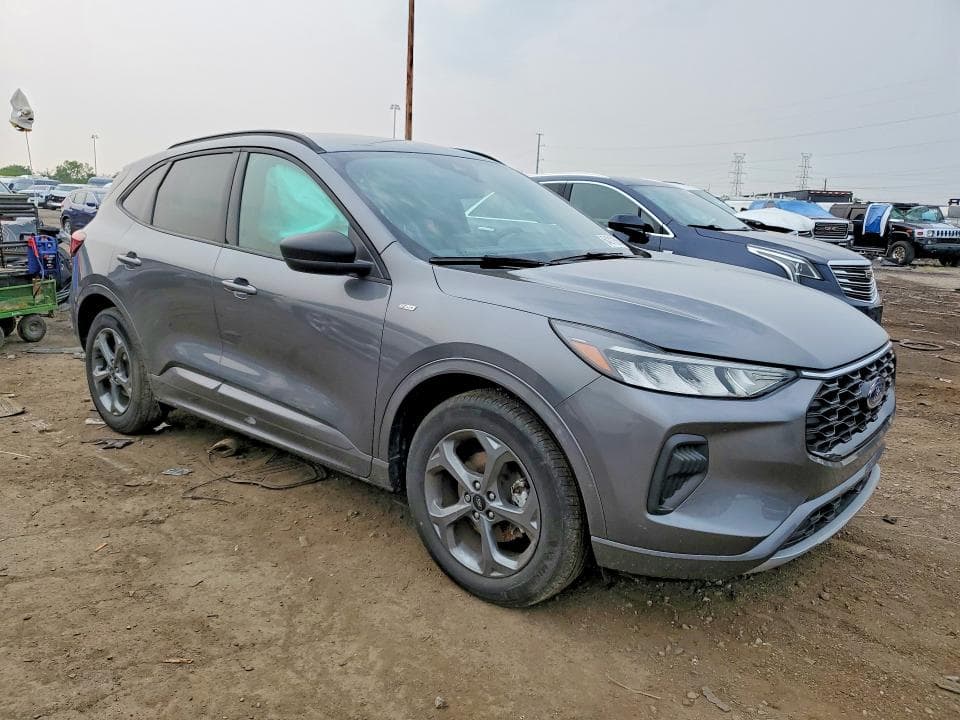 2024 FORD ESCAPE ST LINE 4