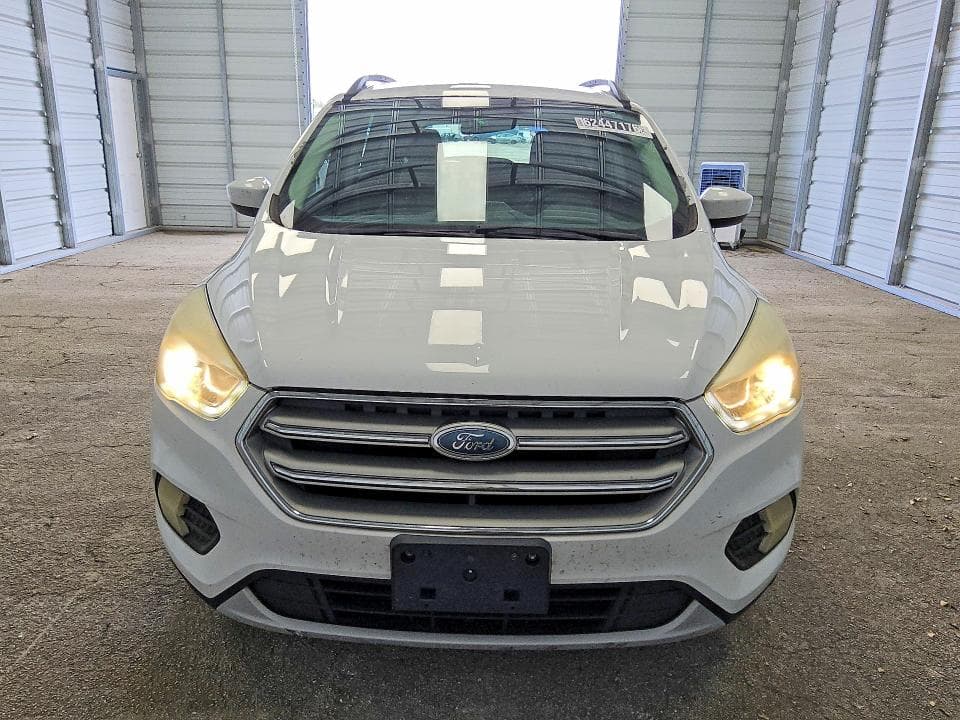 2017 FORD ESCAPE SE 5
