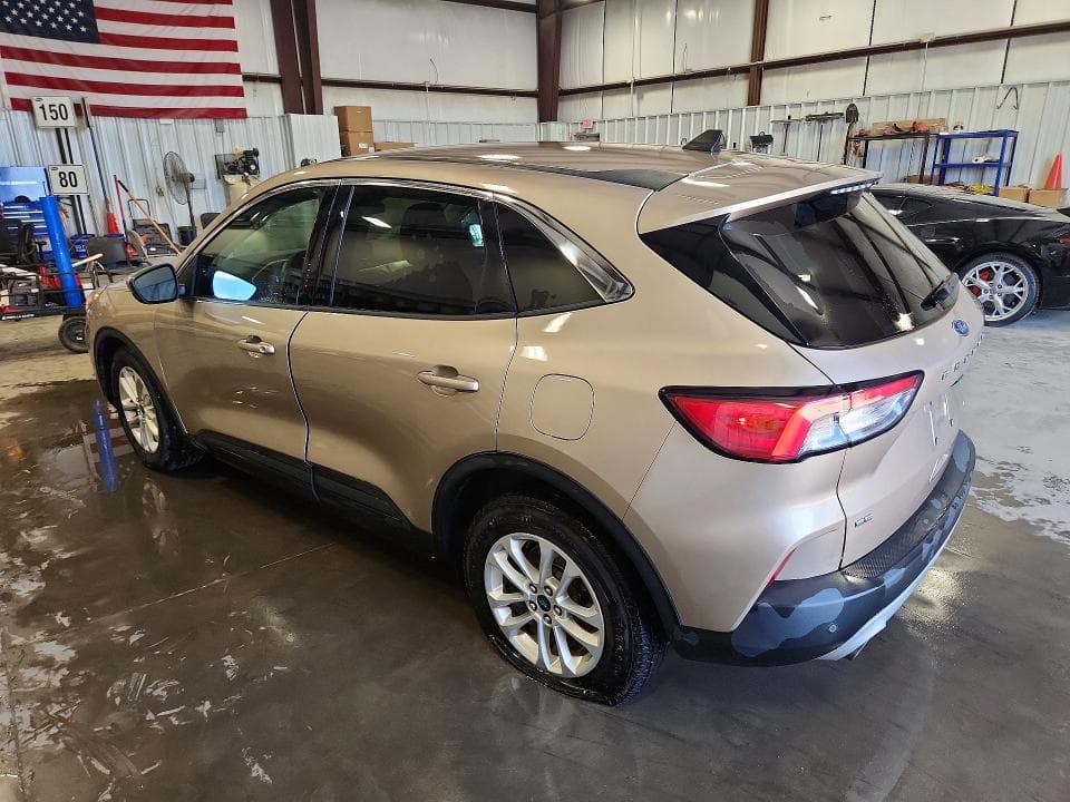 2020 FORD ESCAPE SE 2