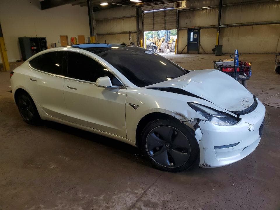 2020 TESLA MODEL 3 4