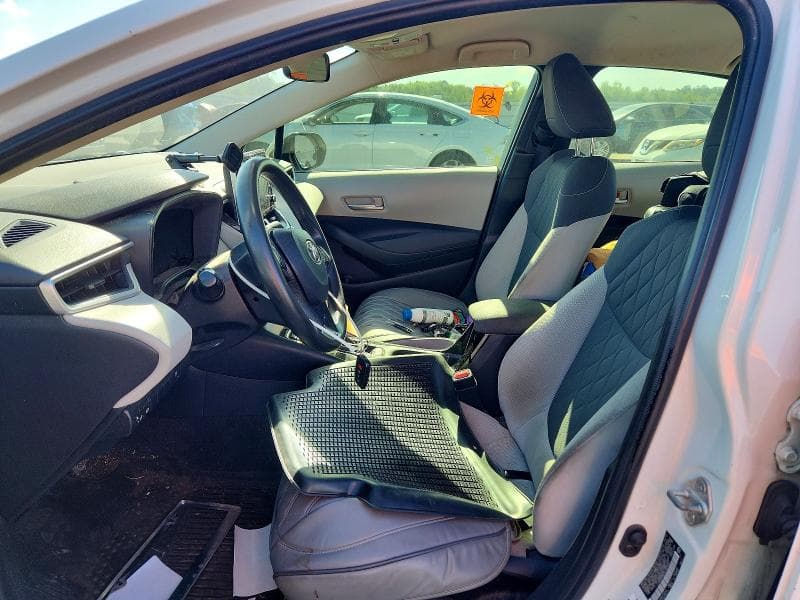 2020 TOYOTA COROLLA LE 7