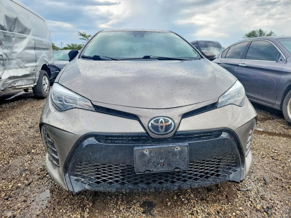 2017 TOYOTA COROLLA SE 5