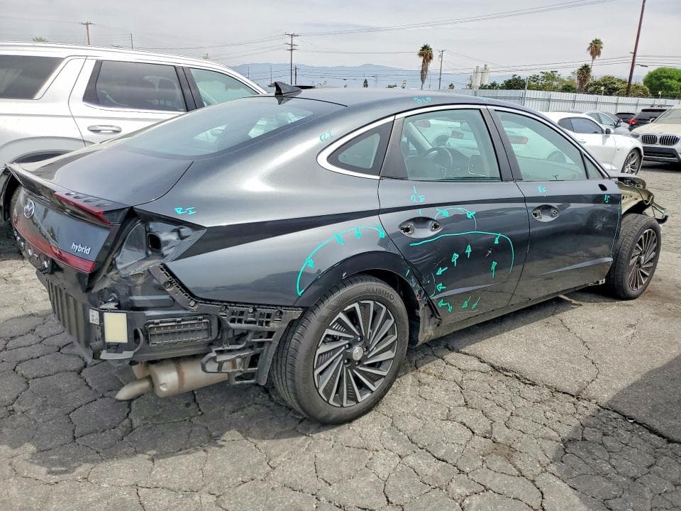 2020 HYUNDAI SONATA HYBRID LIMITED 3