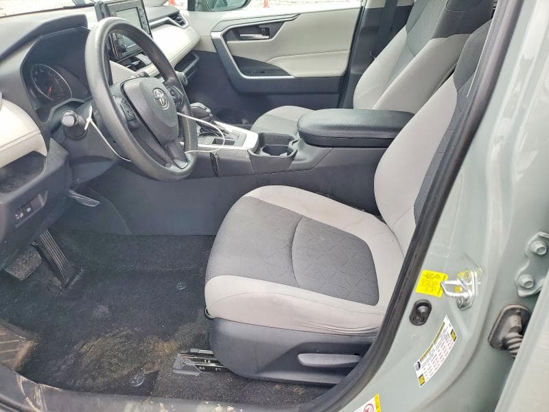 2019 TOYOTA RAV4 XLE 7