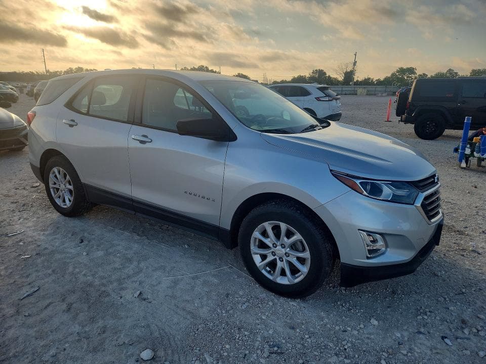 2018 CHEVROLET EQUINOX LS 4