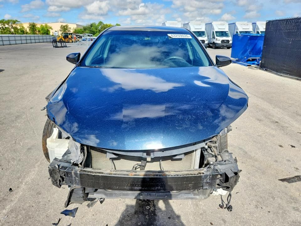 2017 TOYOTA CAMRY SE 5