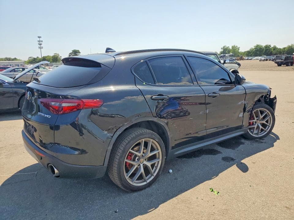 2018 ALFA ROMEO STELVIO TI SPORT 3
