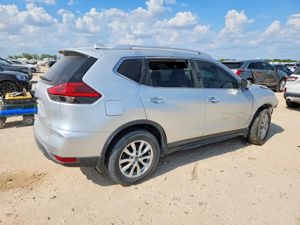 2017 NISSAN ROGUE SV 3