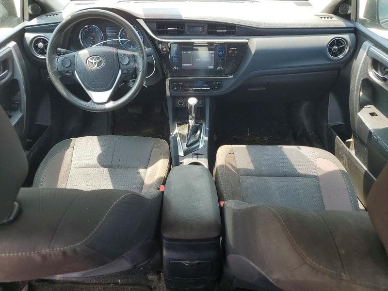2017 TOYOTA COROLLA LE 8