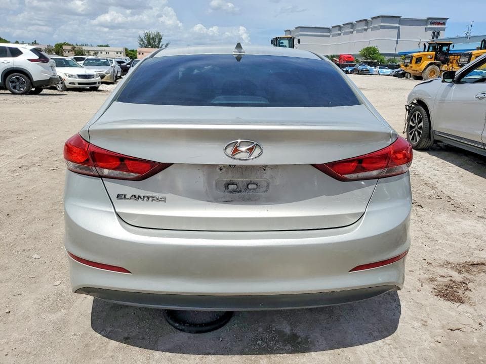2017 HYUNDAI ELANTRA SE 6
