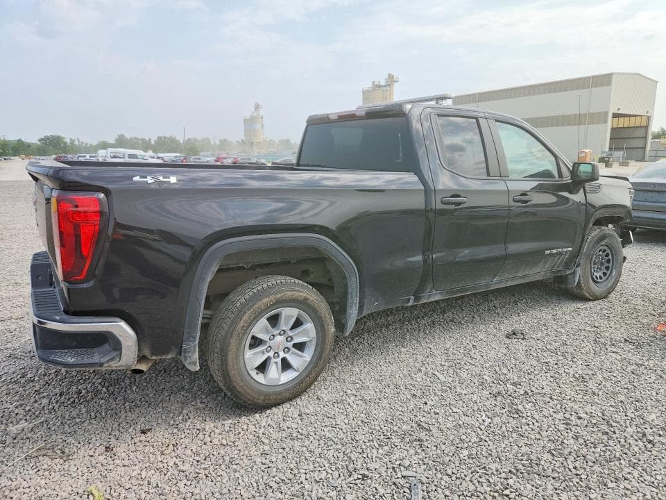 2025 GMC SIERRA K1500 3