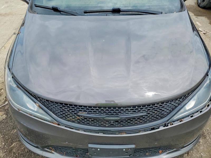 2019 CHRYSLER PACIFICA TOURING L 12