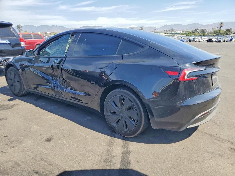 2026 TESLA MODEL 3 2