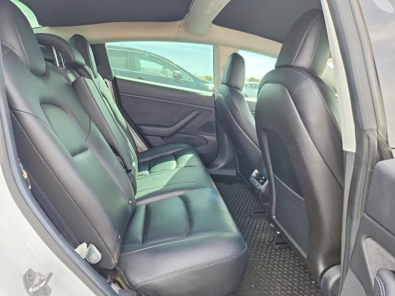 2018 TESLA MODEL 3 10
