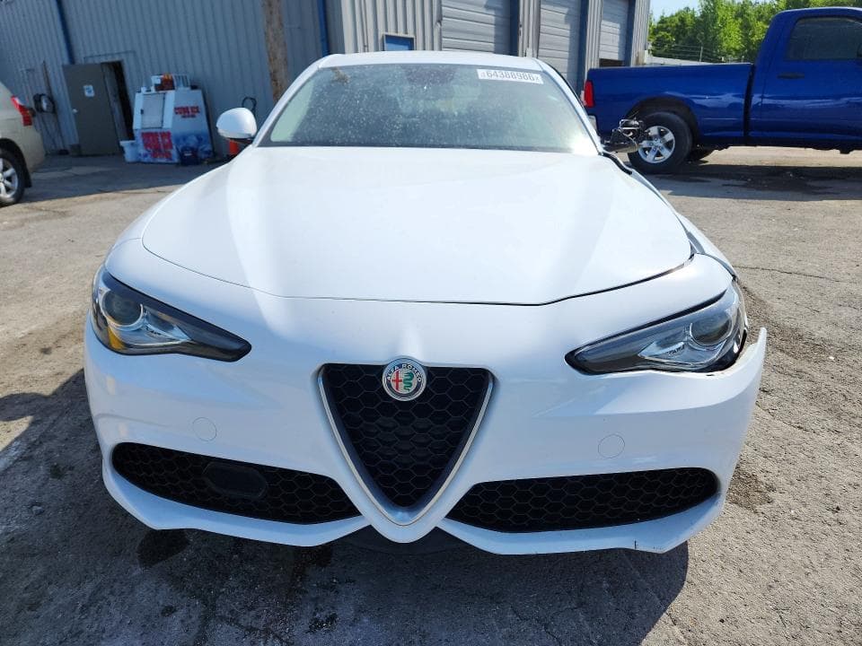 2018 ALFA ROMEO GIULIA 5