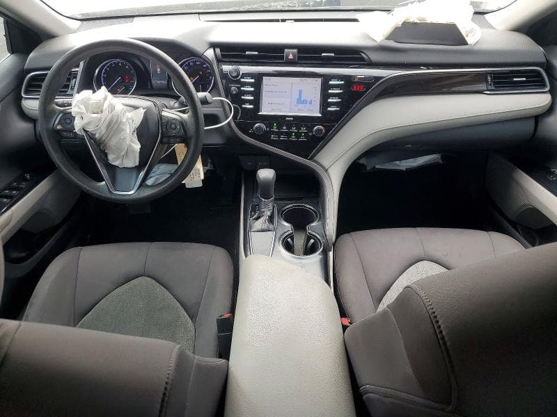 2020 TOYOTA CAMRY LE 8