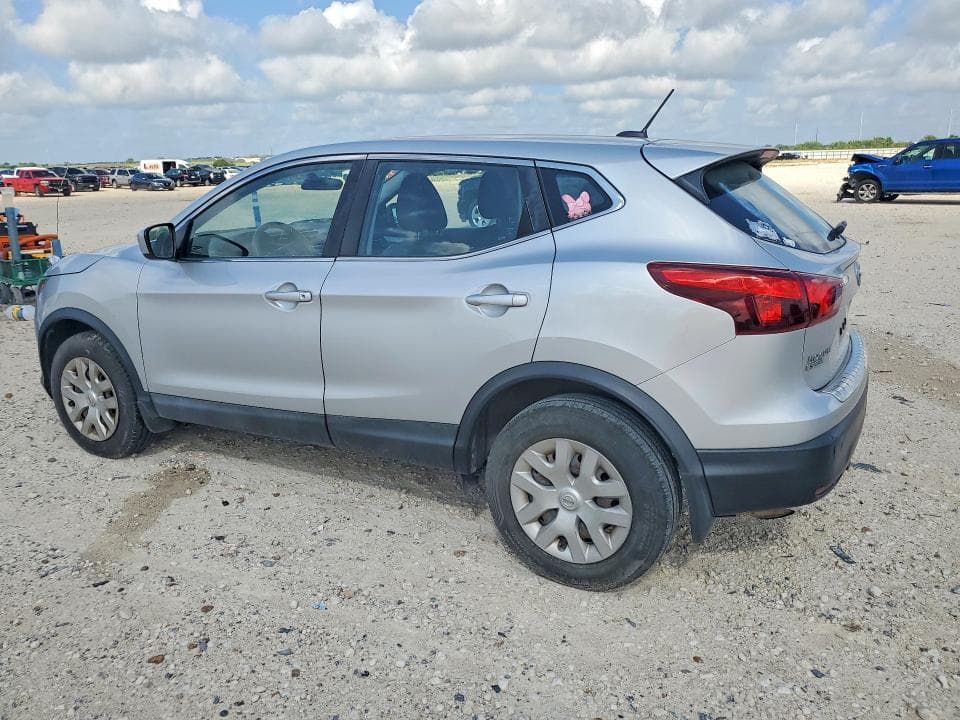 2018 NISSAN ROGUE SPORT S 2