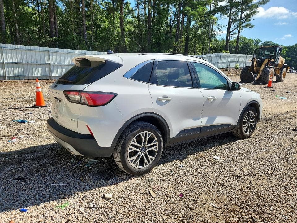 2020 FORD ESCAPE SEL 3