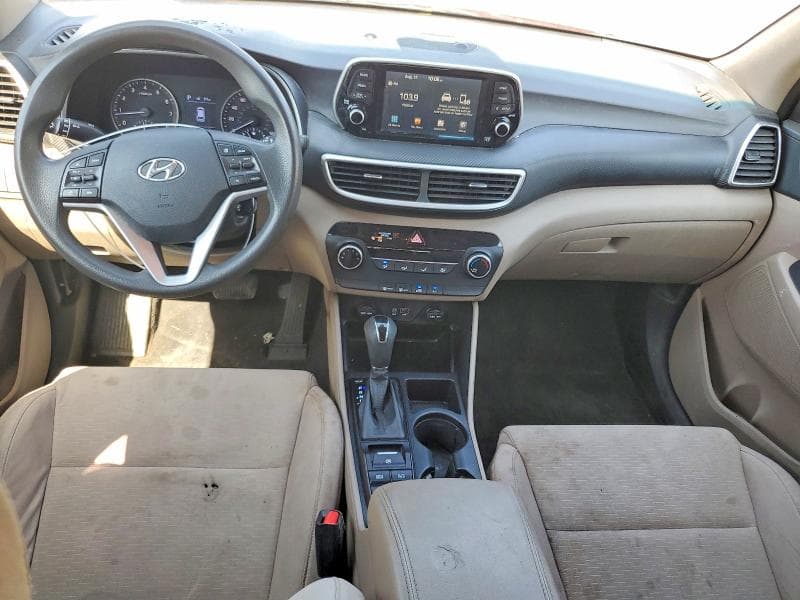 2020 HYUNDAI TUCSON SE 8