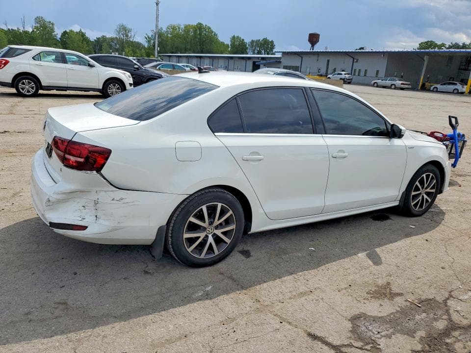 2017 VOLKSWAGEN JETTA SE 3