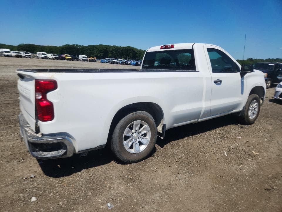 2023 CHEVROLET SILVERADO C1500 3
