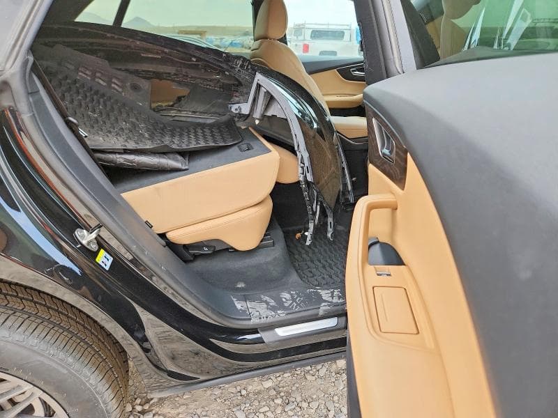 2023 AUDI Q8 PREMIUM 11