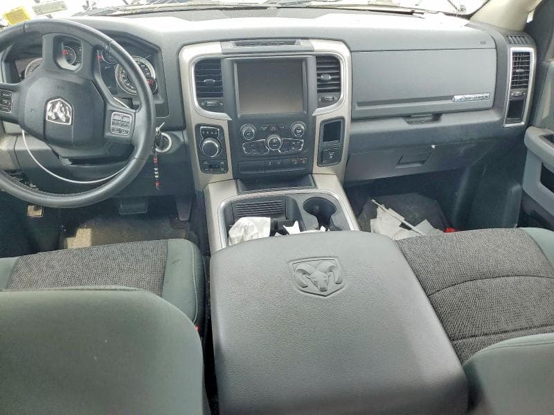 2017 RAM 1500 SLT 8