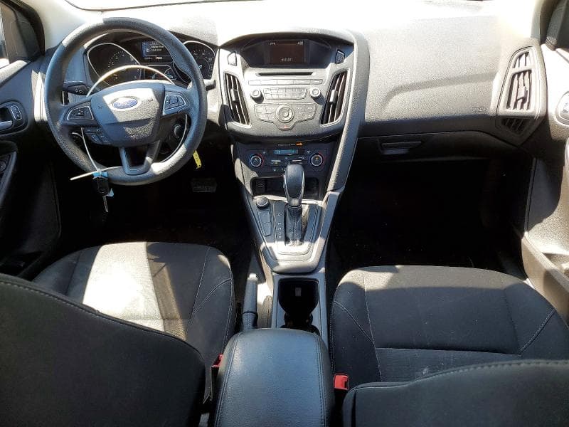 2017 FORD FOCUS SE 8