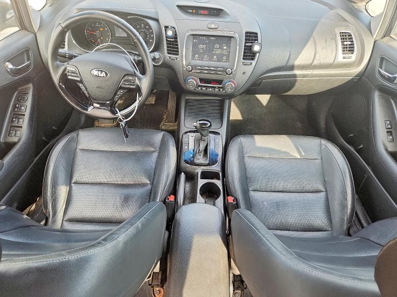 2017 KIA FORTE EX 8