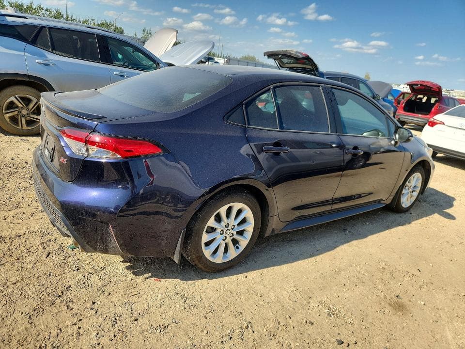 2021 TOYOTA COROLLA SE 3