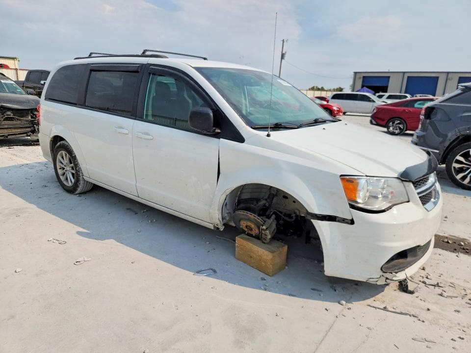 2018 DODGE GRAND CARAVAN SE 4