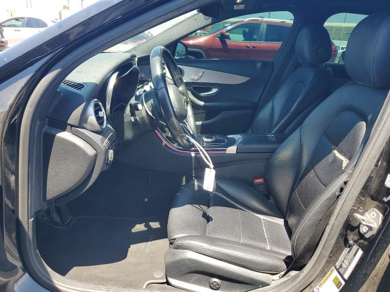 2019 MERCEDES-BENZ C 300 7