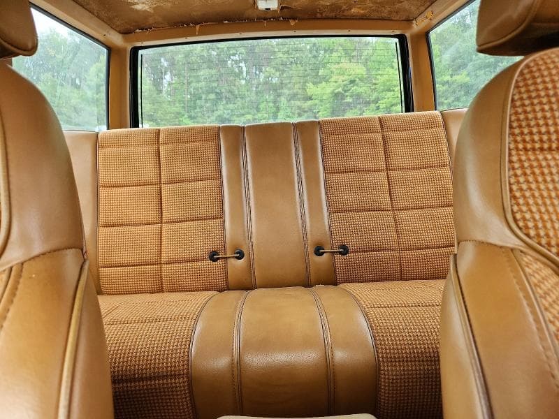 1985 JEEP CHEROKEE LAREDO 10