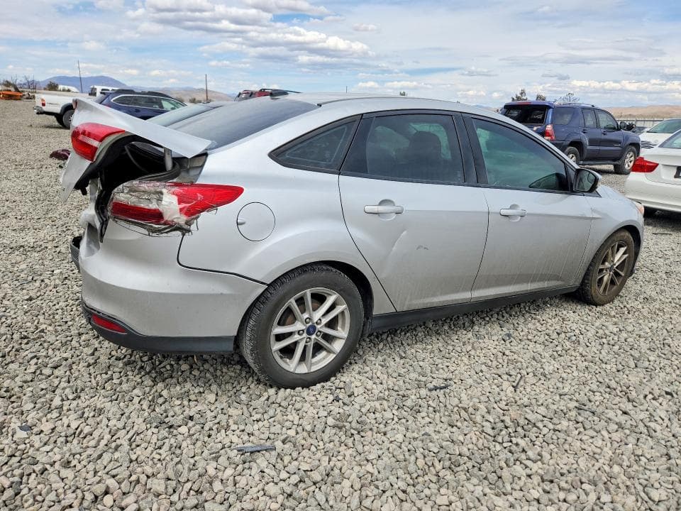 2017 FORD FOCUS SE 3