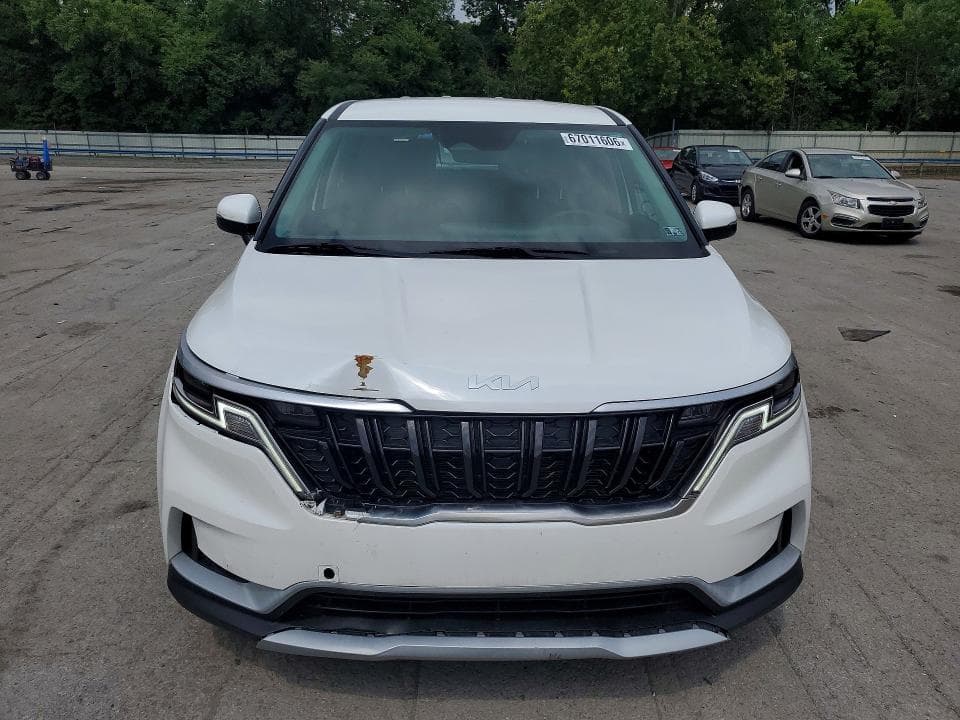 2023 KIA CARNIVAL LX 5