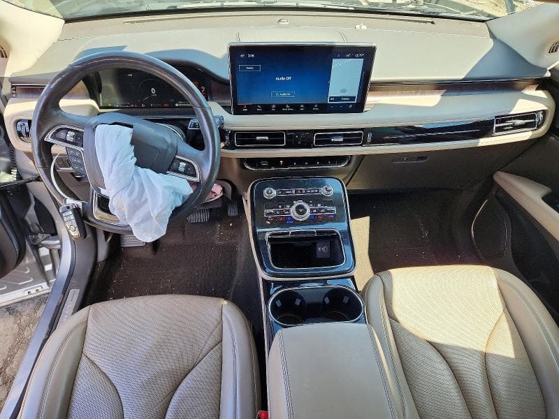 2022 LINCOLN NAUTILUS RESERVE 8