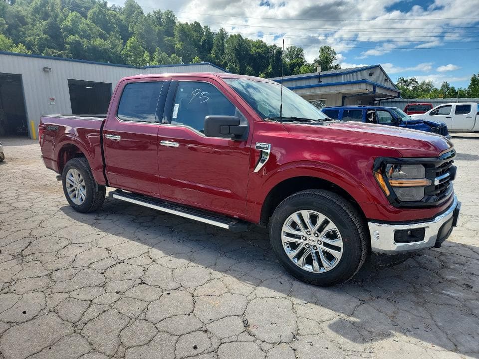 2026 FORD F150 XLT 4