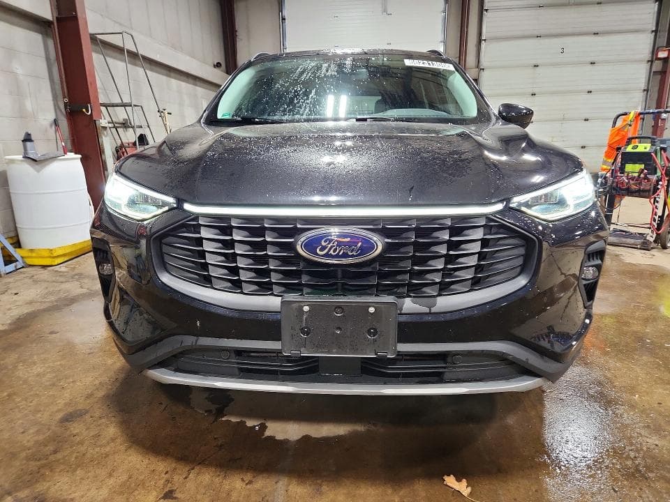 2025 FORD ESCAPE PLATINUM 5