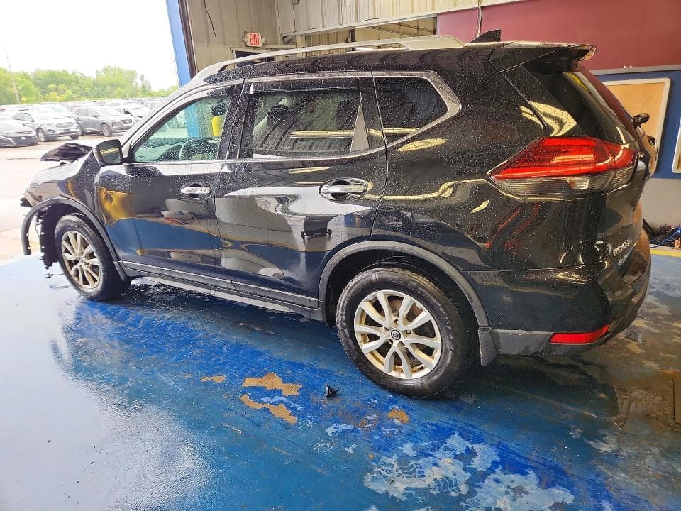 2017 NISSAN ROGUE SV 2