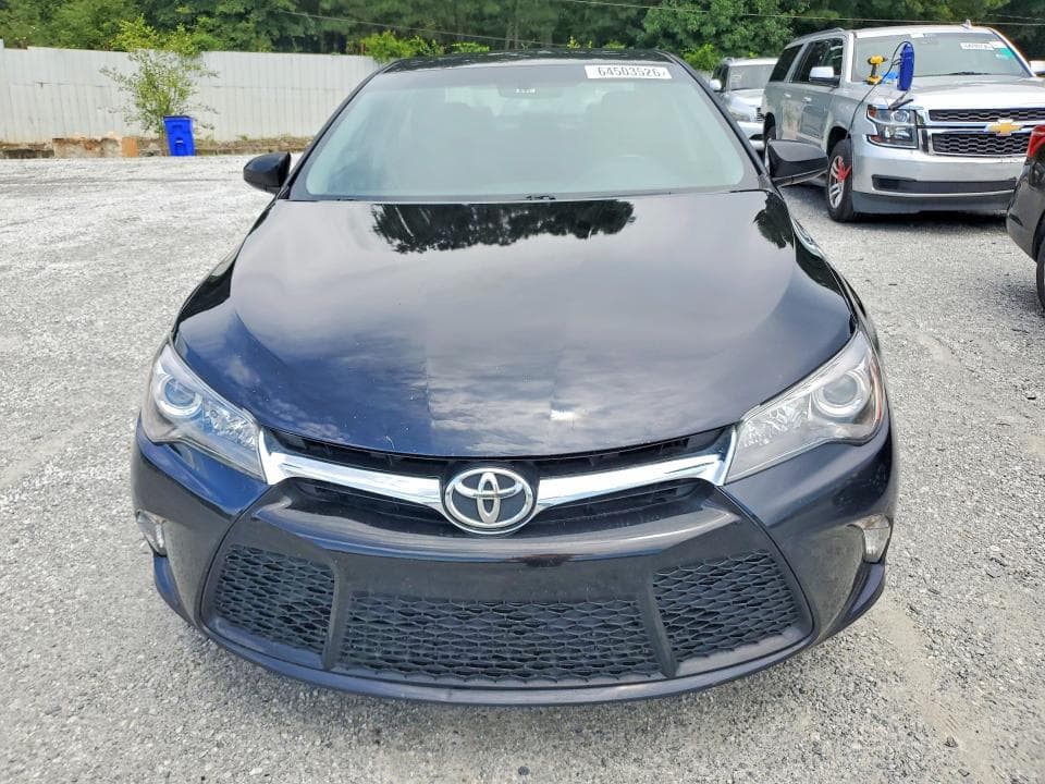 2017 TOYOTA CAMRY SE 5