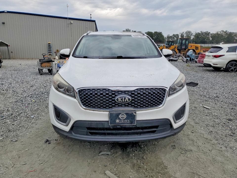 2018 KIA SORENTO LX V6 5