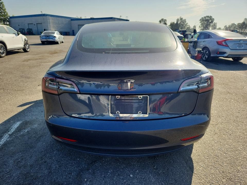 2018 TESLA MODEL 3 6